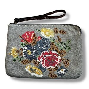 Patricia Nash Cassini Wristlet Floral Cross Stitch Print Leather Pockets Stain